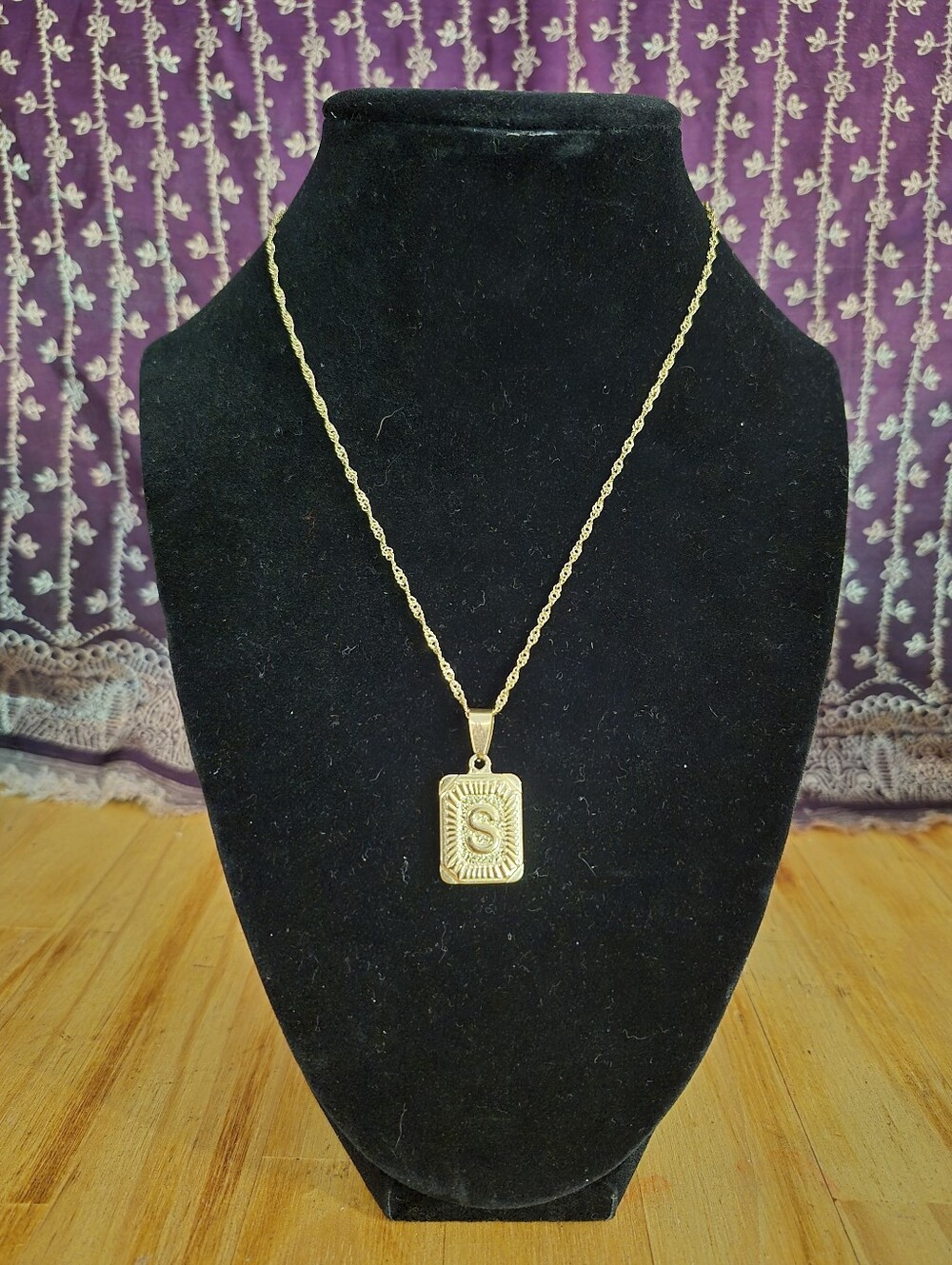 Gold Initial 'S' Pendant Necklace - Elegant Women’s Jewelry